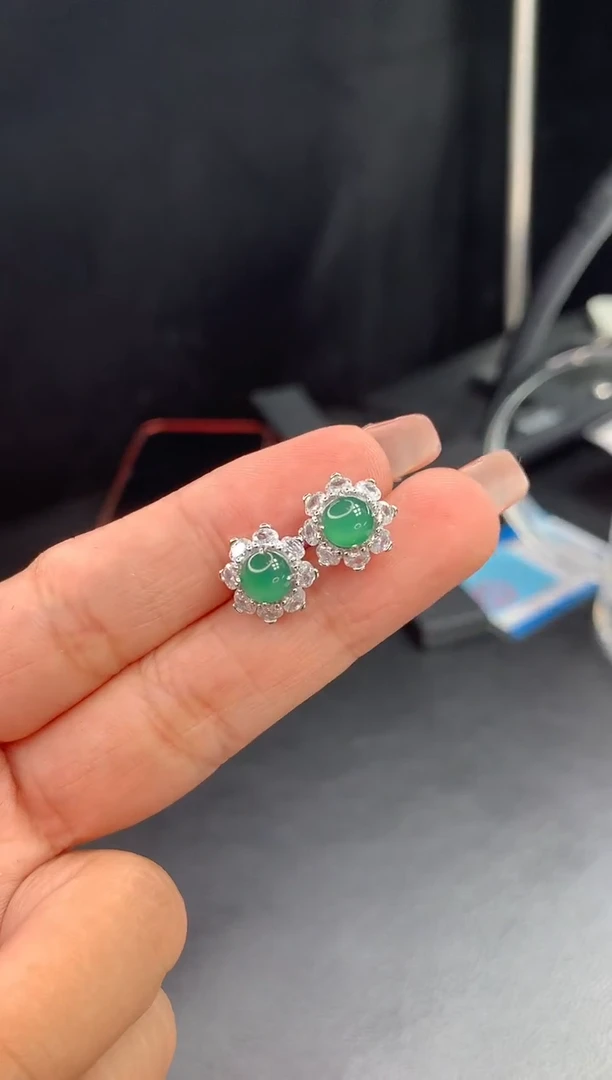 【闪购商品】翡翠耳饰未镶嵌多样性发货只发一件