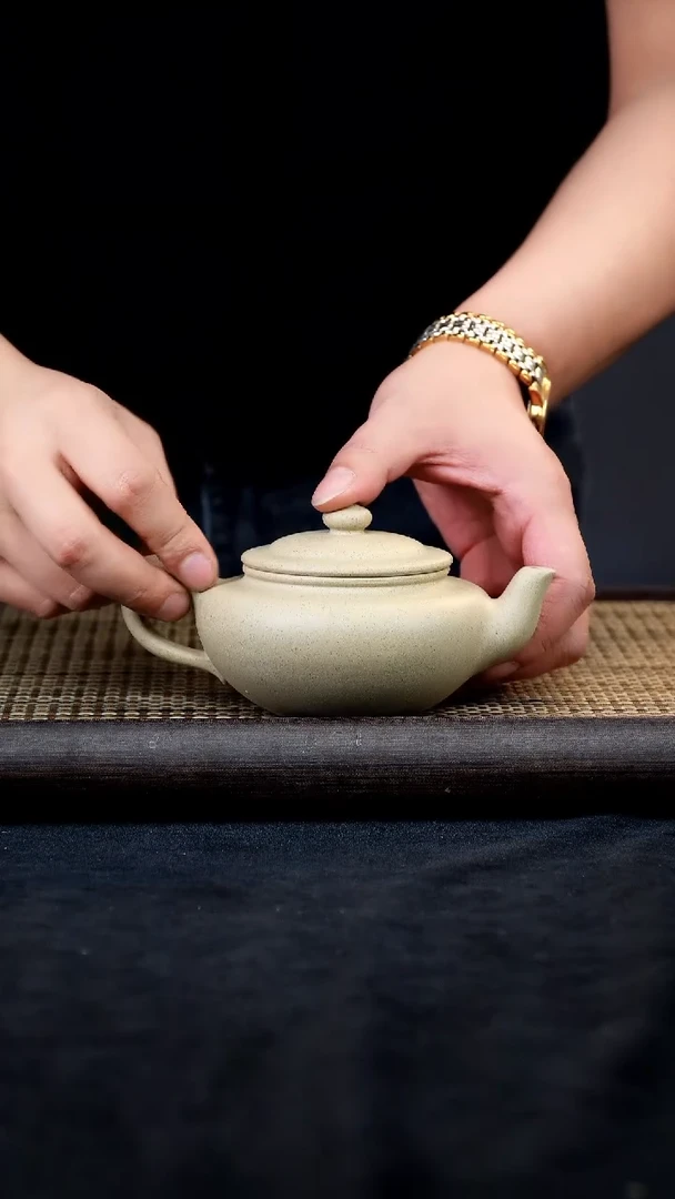 【闪购商品】紫砂茶壶精工半手  扁音