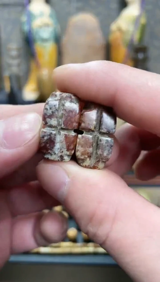 未镶嵌和田玉（糖玉）挂件每单2个