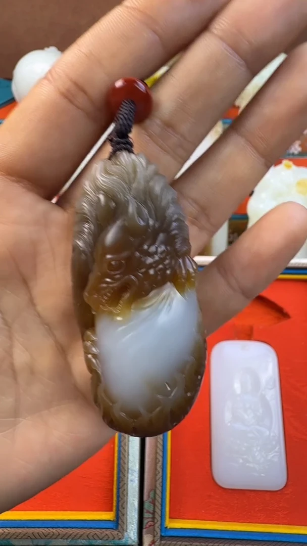 未镶嵌和田玉挂件和田玉