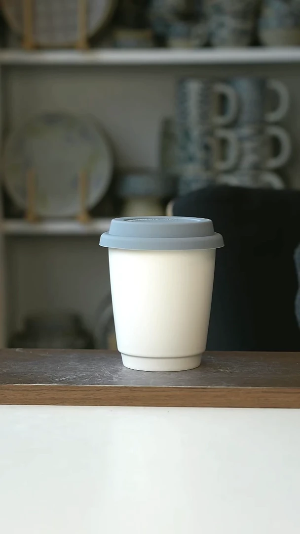 陶微瑕仿纸哑光带盖陶瓷杯320ml@4-2@