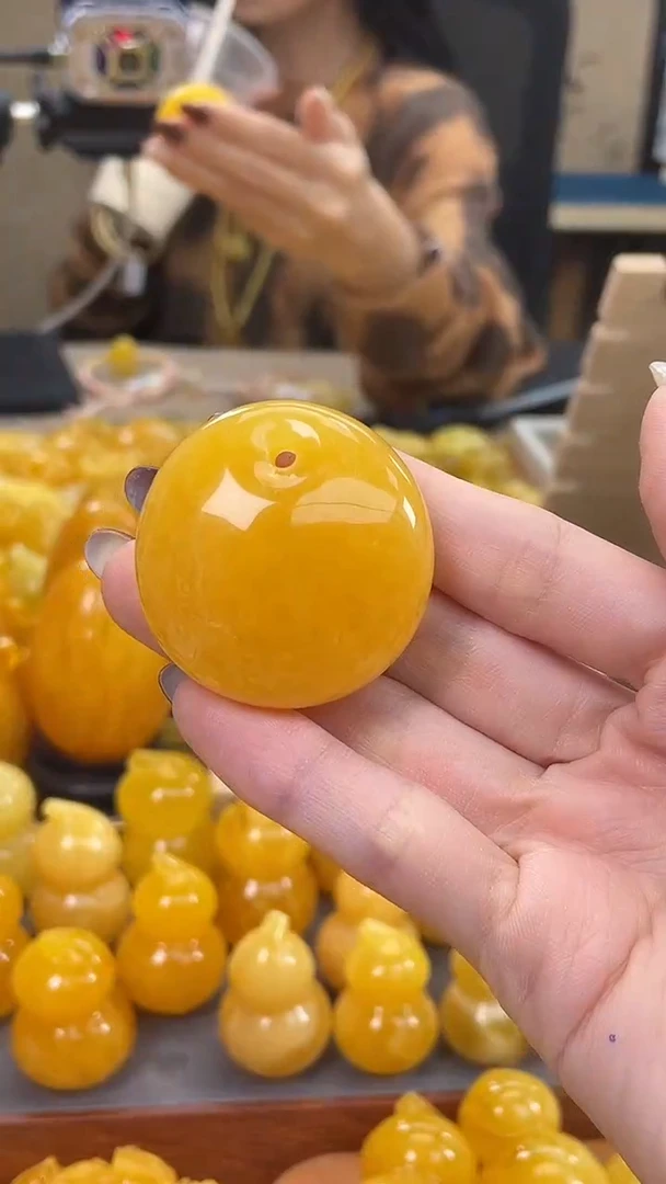 裸石琥珀未镶嵌j78