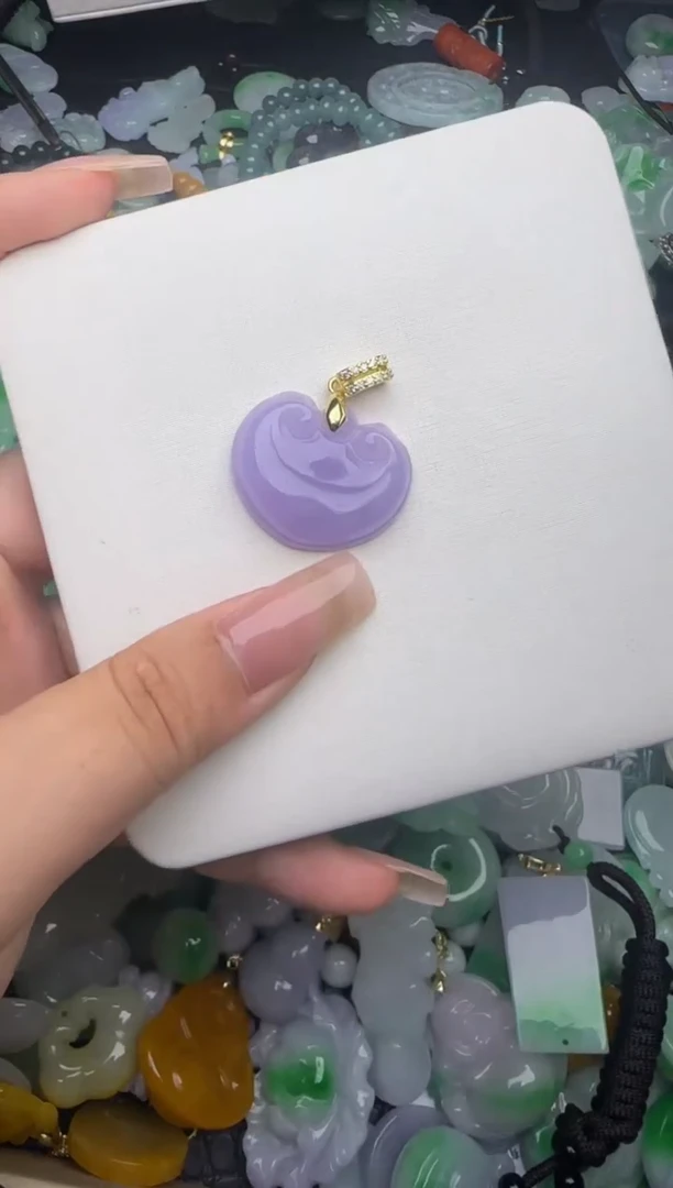 翡翠未镶嵌颈饰天然缅甸翡翠吊坠