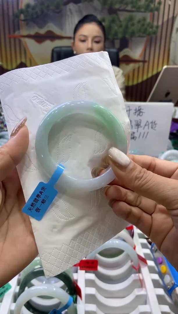 未镶嵌手镯翡翠00008483