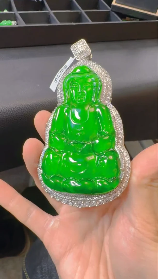 吊坠(赠链)未镶嵌翡翠天然A货翡翠