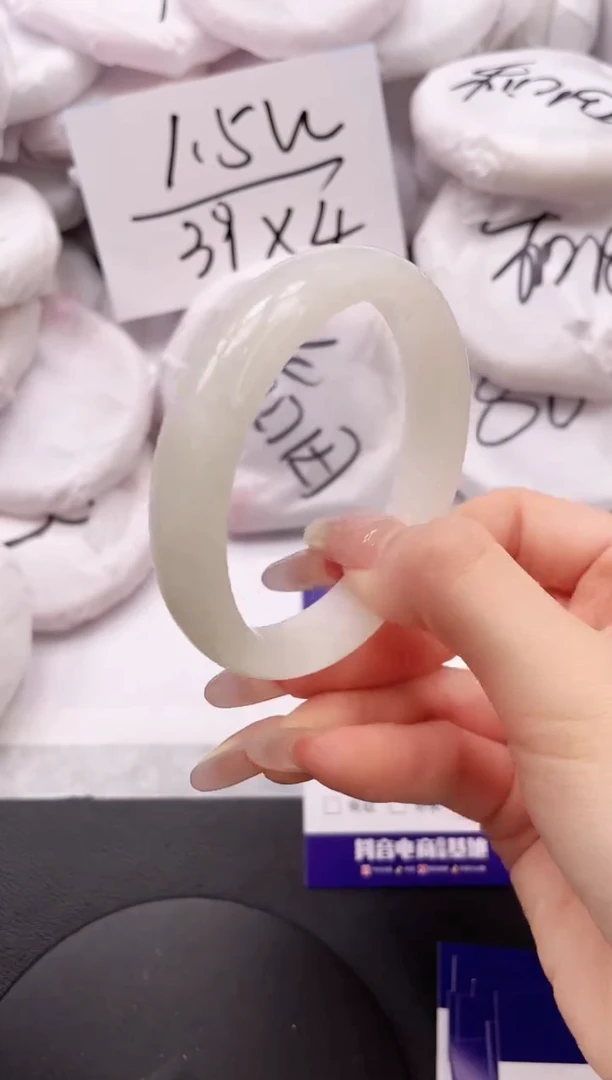 【闪购商品】和田玉手镯未镶嵌6K84-56