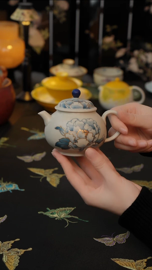 金线牡丹   茶壶