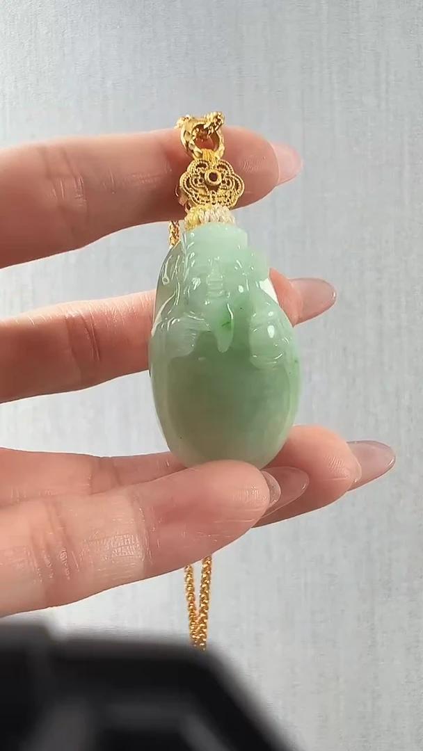 颈饰未镶嵌翡翠财神