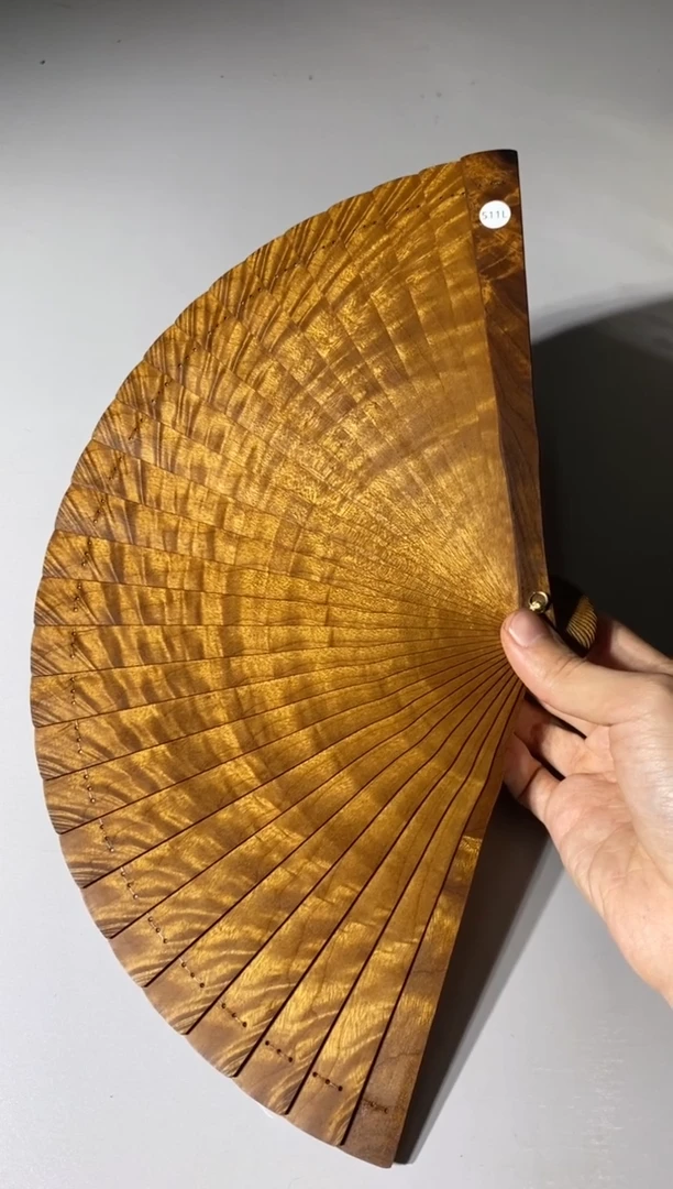 【闪购商品】金丝楠木雕511号21cm金丝楠木小叶桢楠扇子