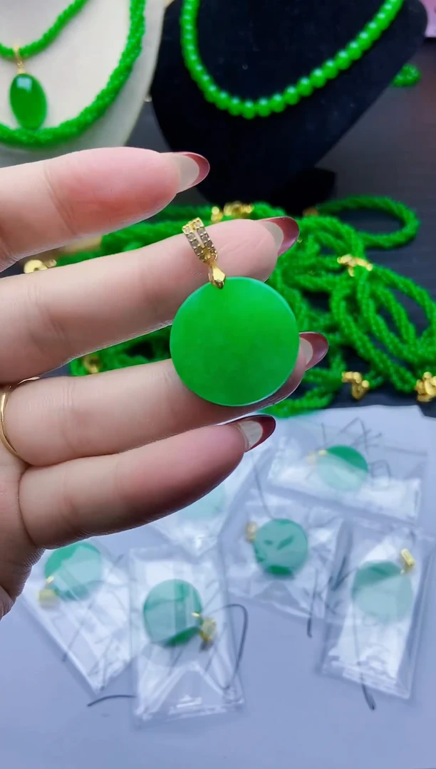 吊坠(不含链)未镶嵌翡翠高货无事牌吊坠