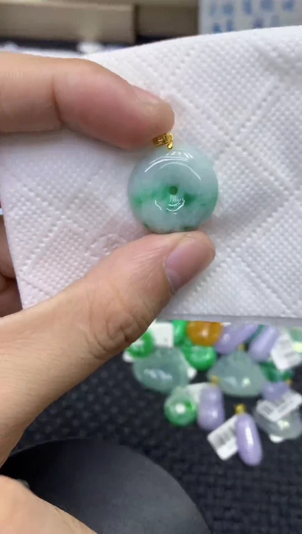 颈饰未镶嵌翡翠天然缅甸A货翡翠