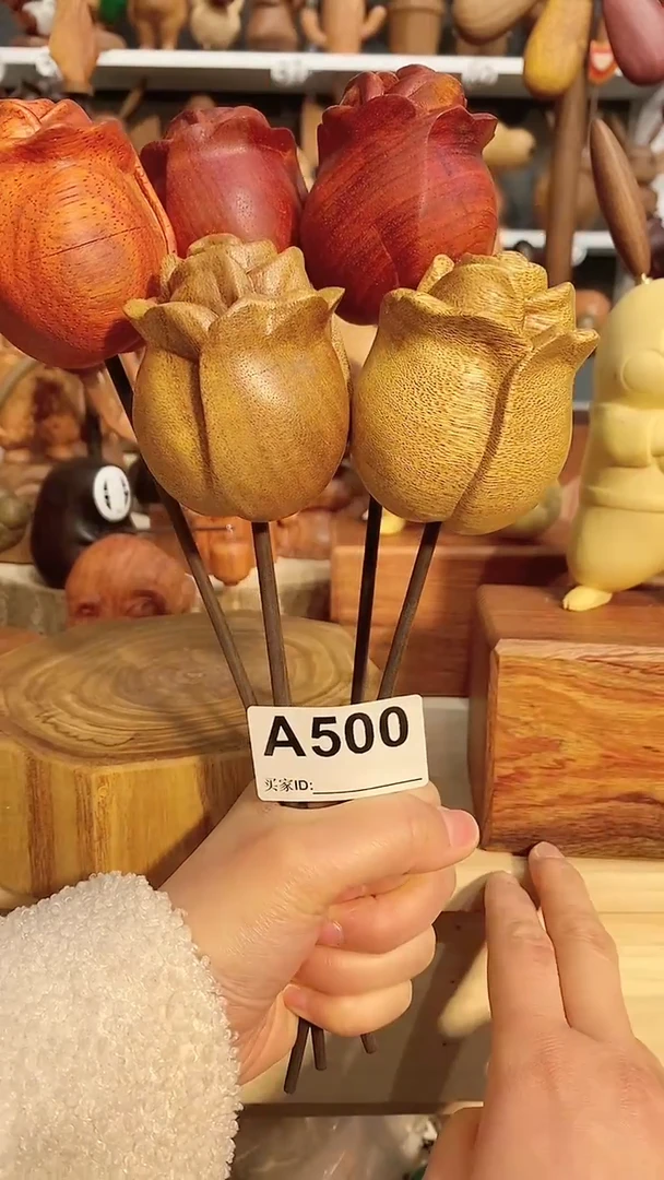 【闪购商品】木木雕摆件可爱卡通