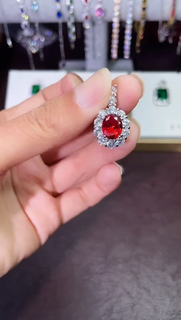 合金合成钻石芬达吊坠