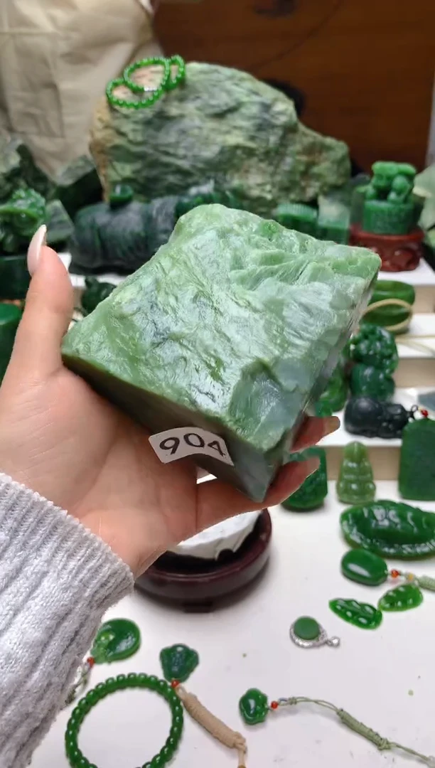 未镶嵌和田玉（碧玉）珠宝半成品1