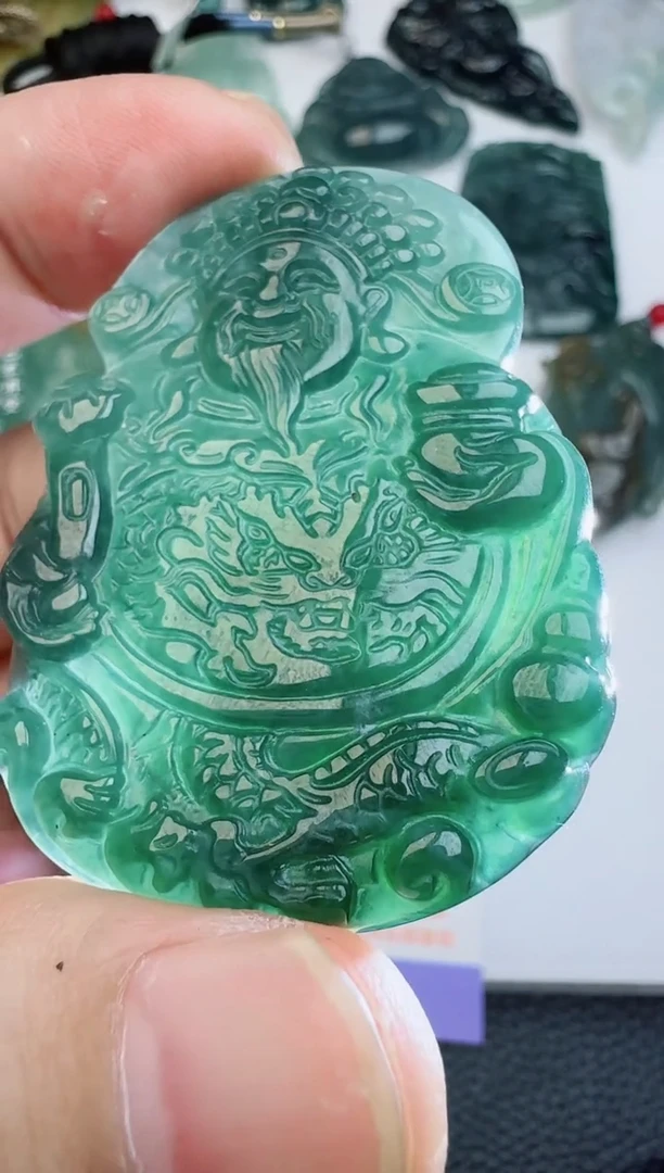 【闪购商品】翡翠颈饰未镶嵌1111111111