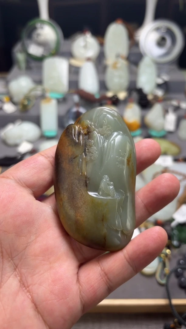 和田玉未镶嵌吊坠(不含链)抚琴手把件