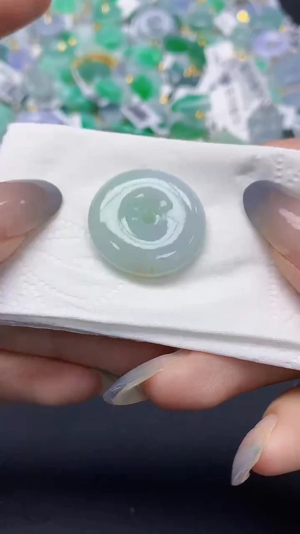 翡翠未镶嵌颈饰天然缅甸a货翡翠