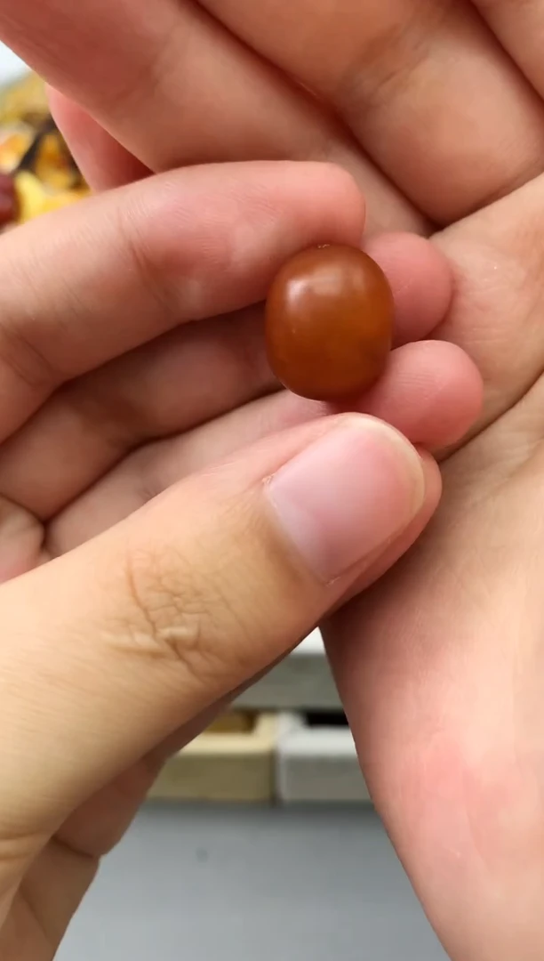 未镶嵌琥珀珠宝奇石8