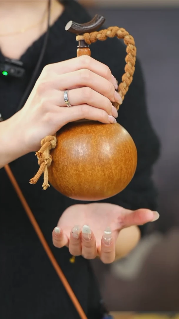 【闪购商品】XO135老栗色中容量酒葫芦随缘发