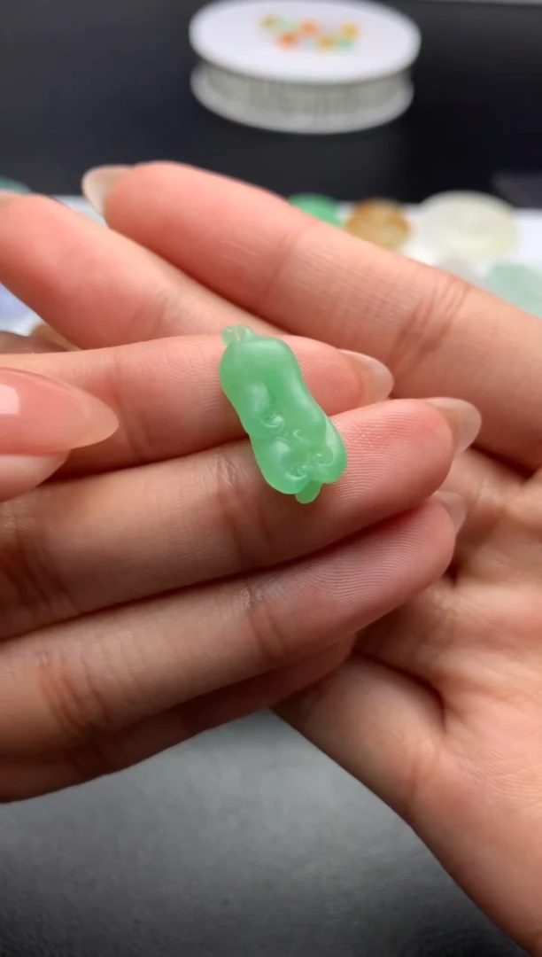 【闪购商品】定制翡翠未镶嵌毛货