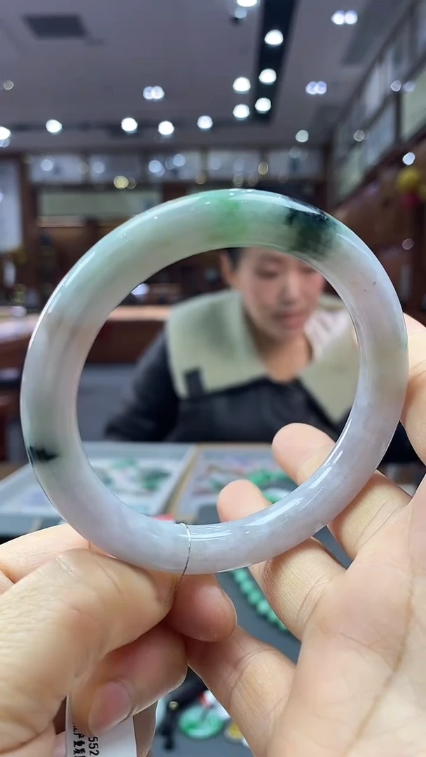 未镶嵌手镯翡翠有纹56手镯