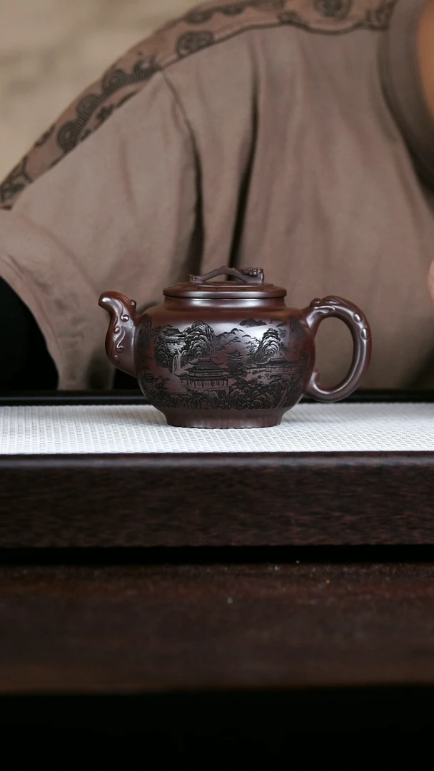 茶壶紫砂石红龙尊300cc