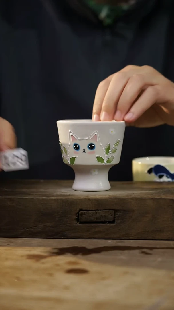 瓷片设计师手作！！！落单设计师系列！！！！手握杯