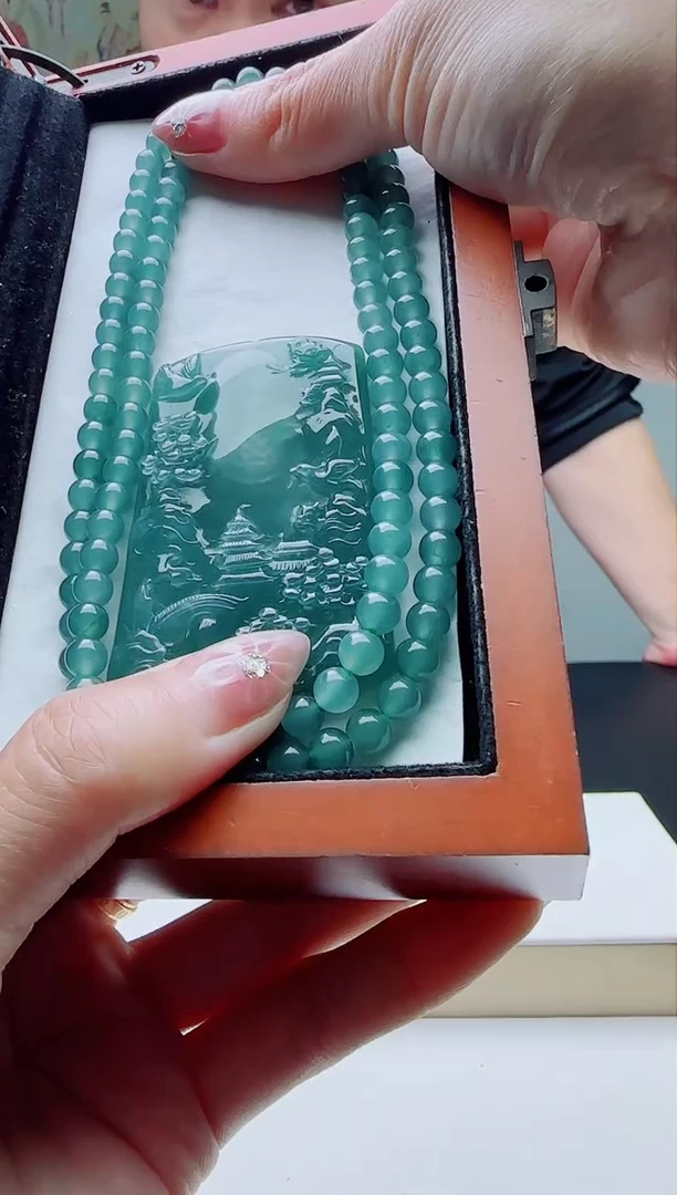 颈饰未镶嵌翡翠多样性发其一