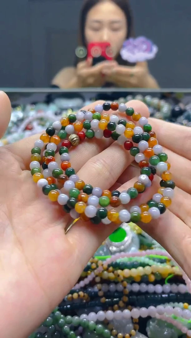 颈饰未镶嵌翡翠4MM/D/翡翠A货，一件也是批发价