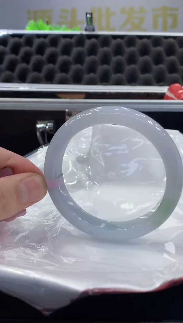 未镶嵌手镯翡翠翡翠手镯