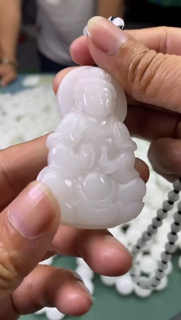 天然玉石未镶嵌颈饰