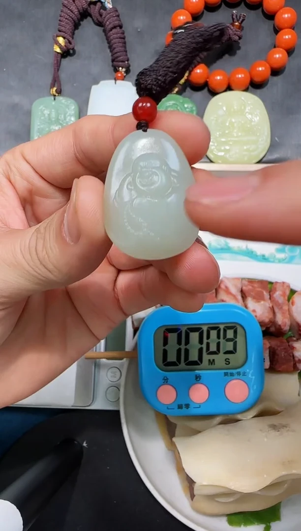 颈饰未镶嵌和田玉白*罗佛公