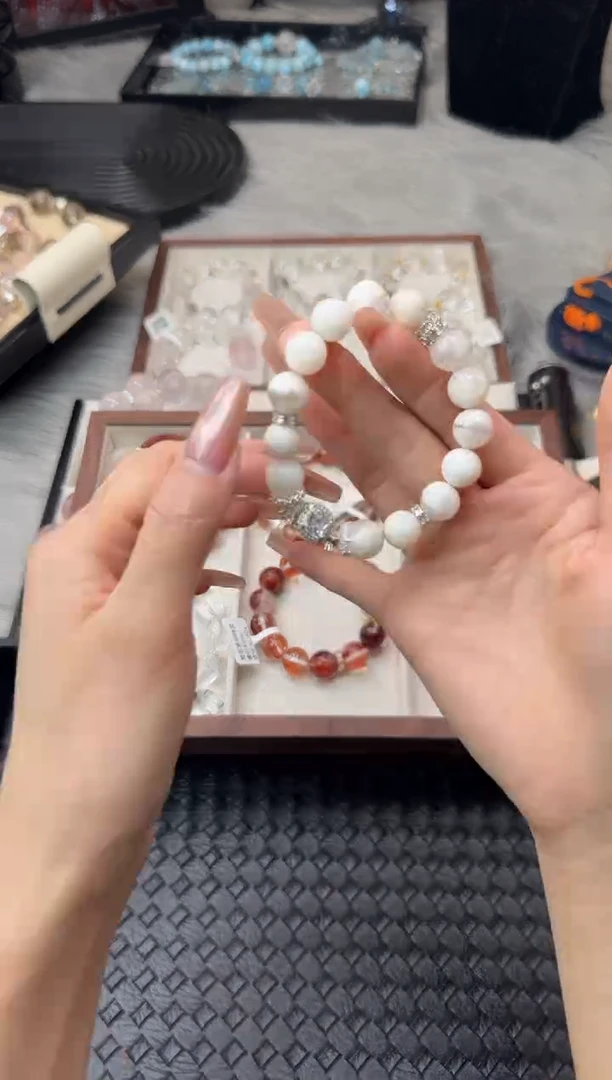 水晶手链未镶嵌天然水晶 多样性发其一