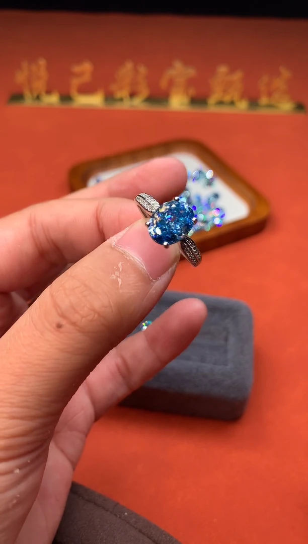 银S925镶嵌戒指海蓝宝石2222