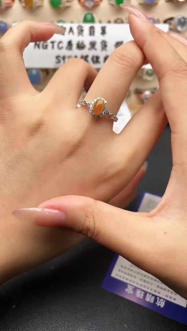 银S925镶嵌戒指翡翠一物一证一礼盒