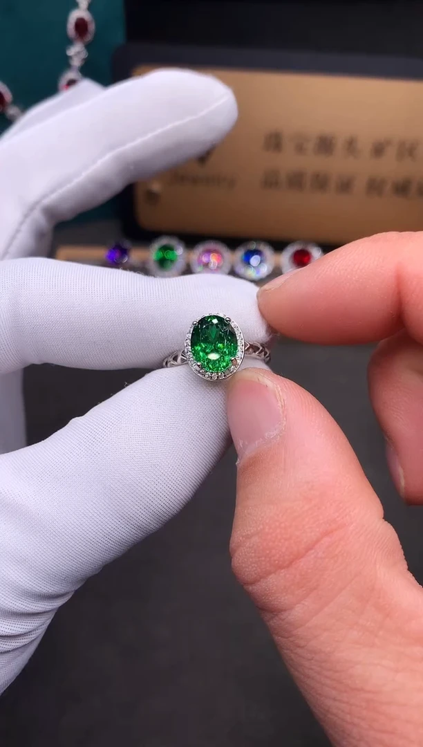 银S925镶嵌戒指绿色碧玺....