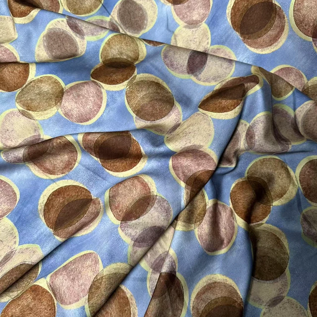 绫罗绸缎 数码印花 服装布料 重叠大波点咖