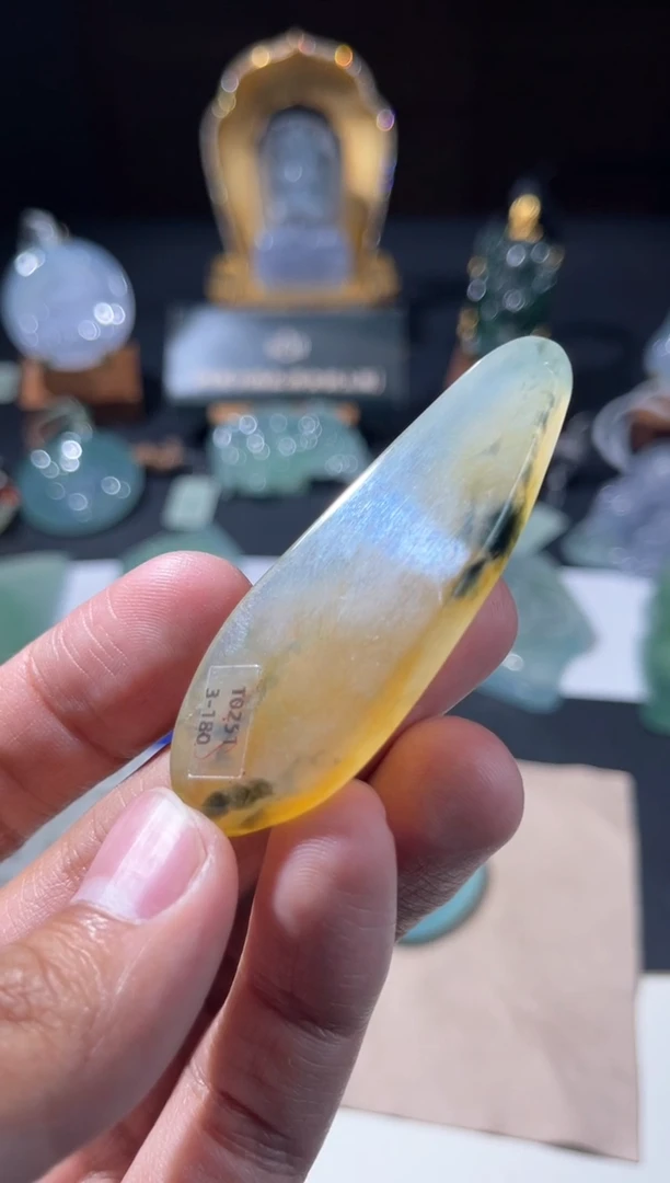 未镶嵌定制翡翠佳佳翡翠毛料定制包工包料1.8w