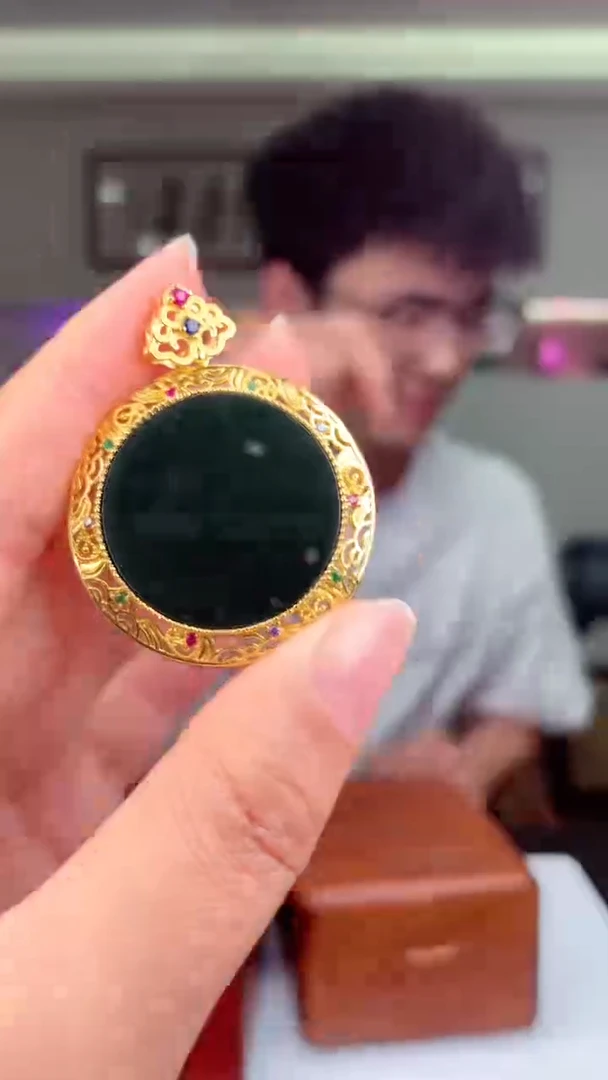 【闪购商品】翡翠颈饰未镶嵌天然A货翡翠（拍一发三)