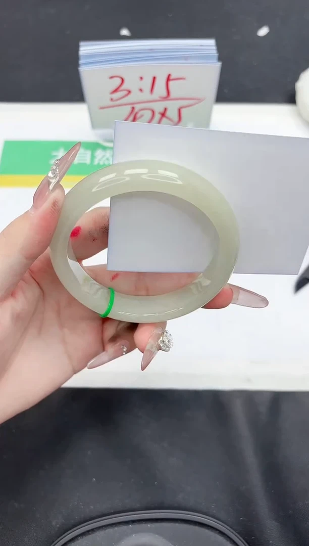 【闪购商品】石英质玉手镯未镶嵌343-62.1