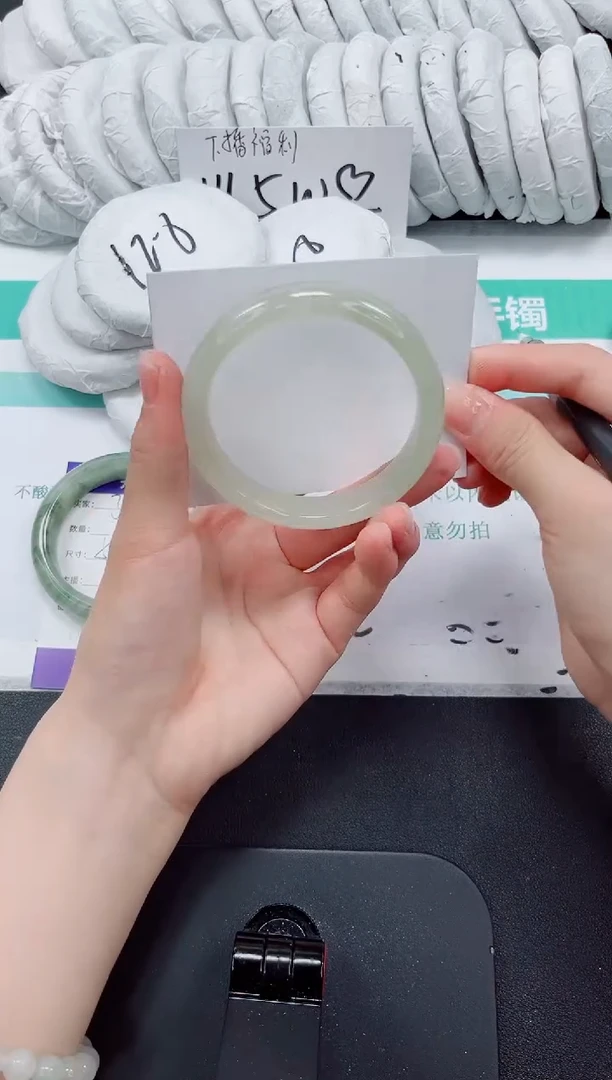 石英质玉手镯未镶嵌323-57