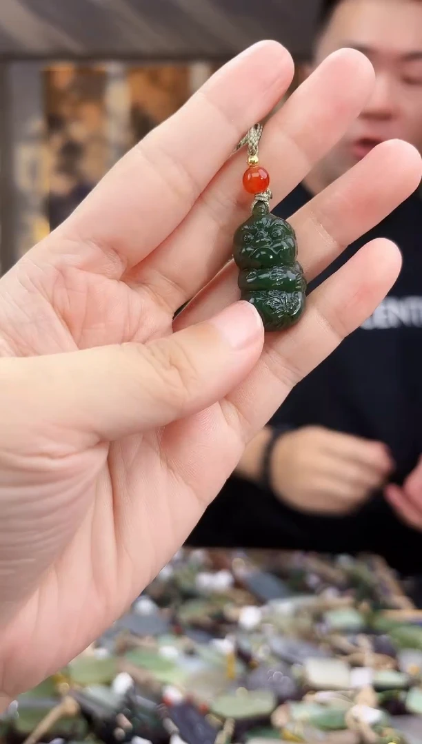 和田玉未镶嵌挂件拍一发一多样性发货