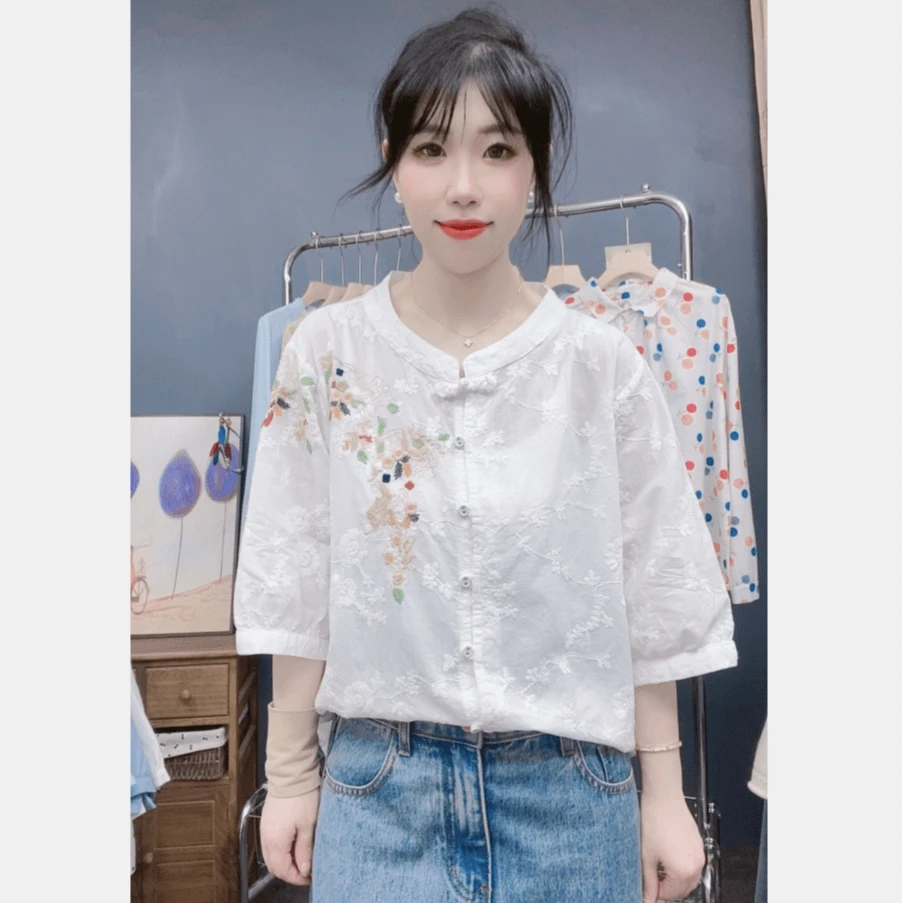 2025新款国风复古盘扣小清新刺绣短袖立领百搭中袖衬衫女装上衣