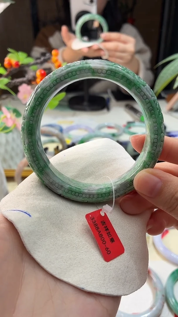 未镶嵌手镯翡翠6  翡翠手镯 60