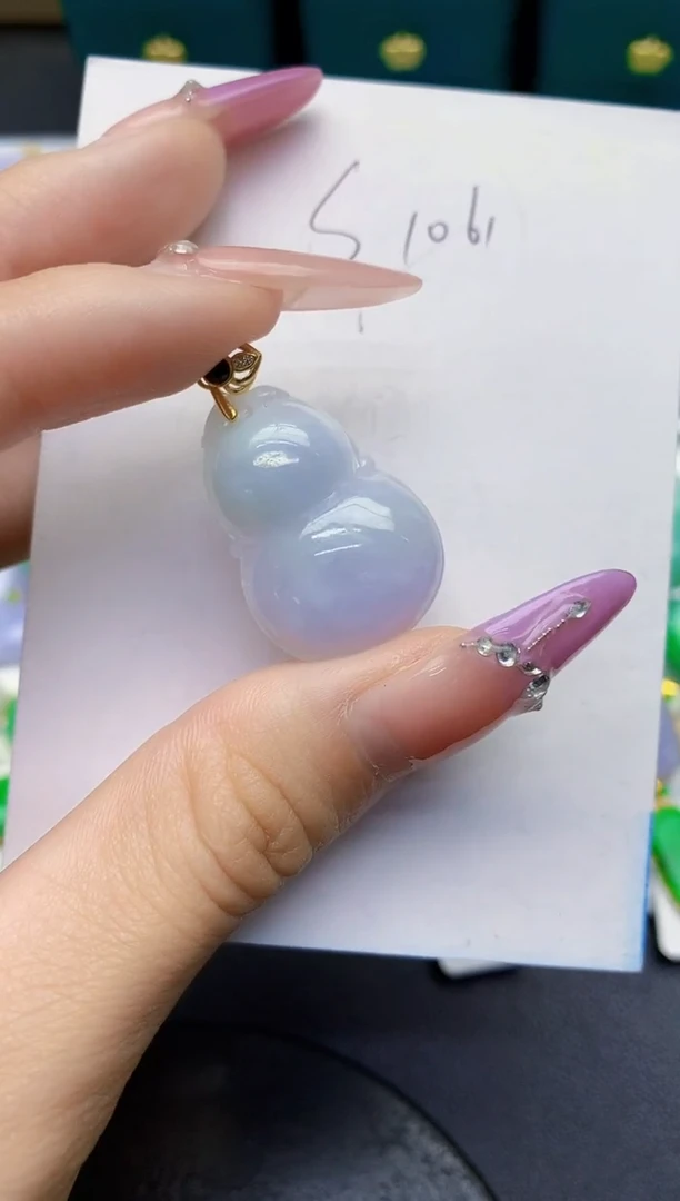 翡翠未镶嵌颈饰缅甸天然翡翠A货