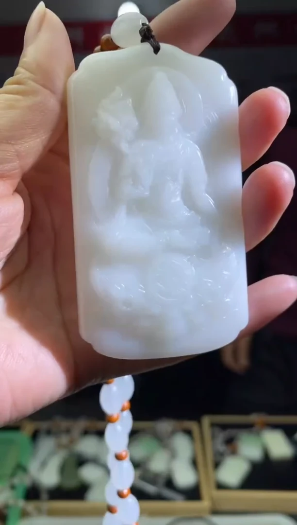 未镶嵌牌子石英质玉牌子