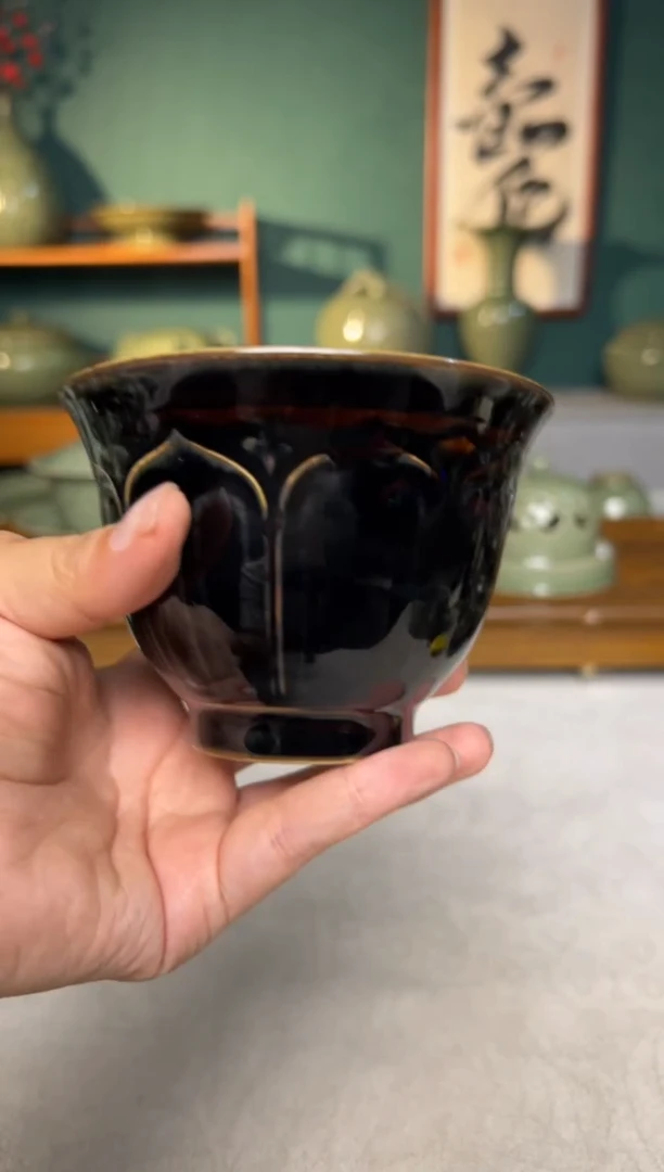 其他耀州窑原矿黒釉莲瓣大缸杯1只