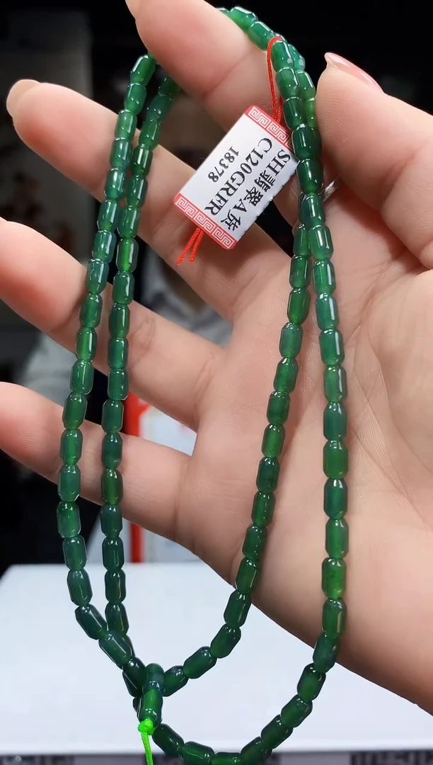 翡翠未镶嵌颈饰翡翠A货