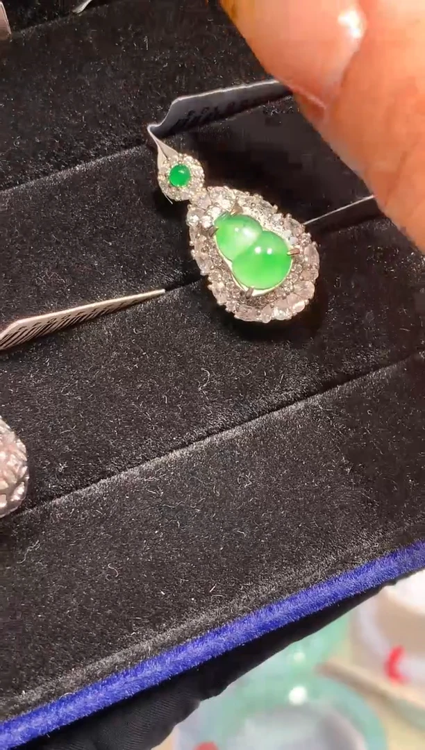 【闪购商品】定制翡翠未镶嵌36定制翡翠-多样性发货（发其一）