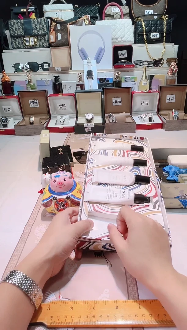 瓷片瓷器 库房到期 全部地板价@@1